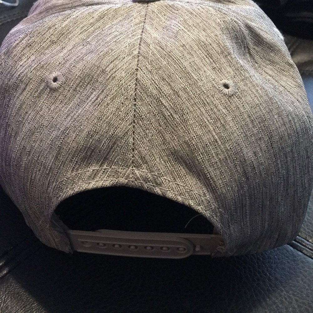 Nice hat - Picture 3 of 6
